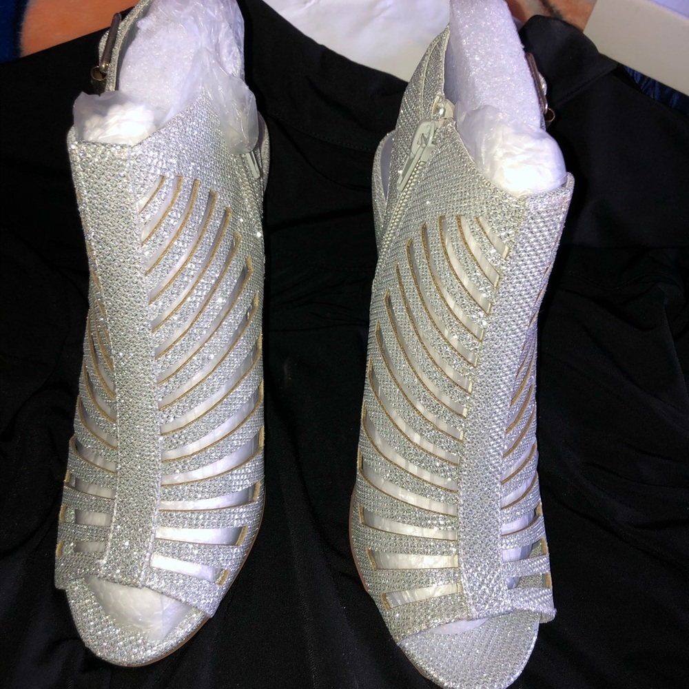 Silver “My delicious shoes” heels